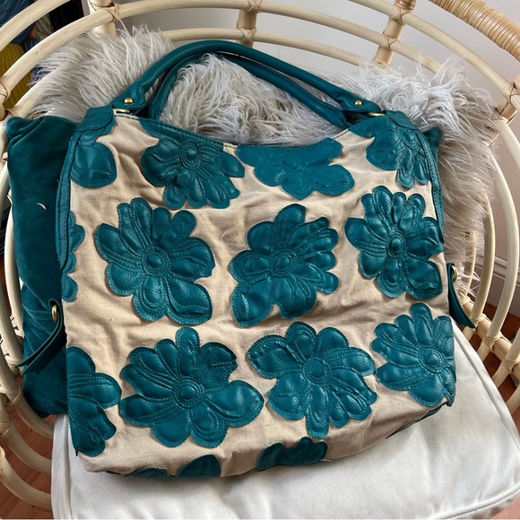 Oversize Big Buddha Turquoise Hibiscus Bag - Picture 2 of 16